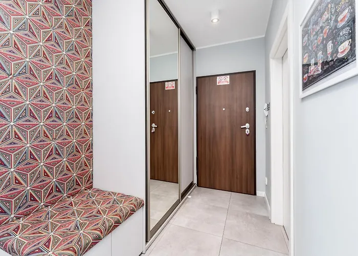 Wroclawska Homely By Bookinghost