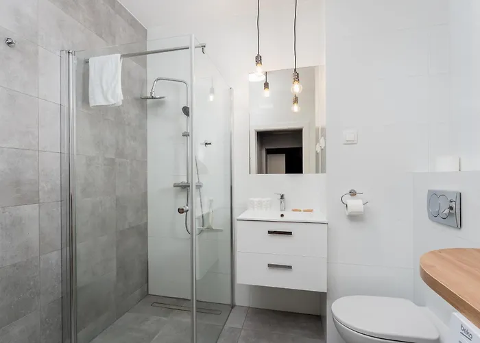 Wroclawska Homely By Bookinghost Apartman *