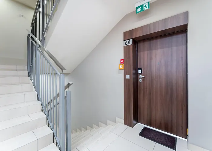 Wroclawska Homely By Bookinghost Apartman