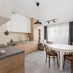 Διαμέρισμα Wroclawska Homely By Bookinghost