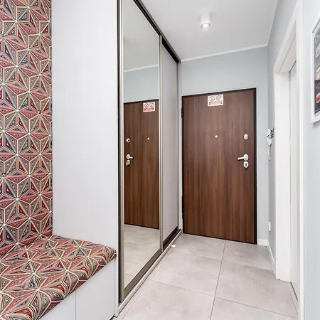 Wroclawska Homely By Bookinghost